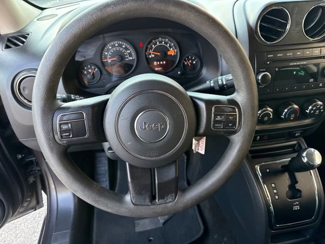 Used 2015 Gray Jeep Sport image 19