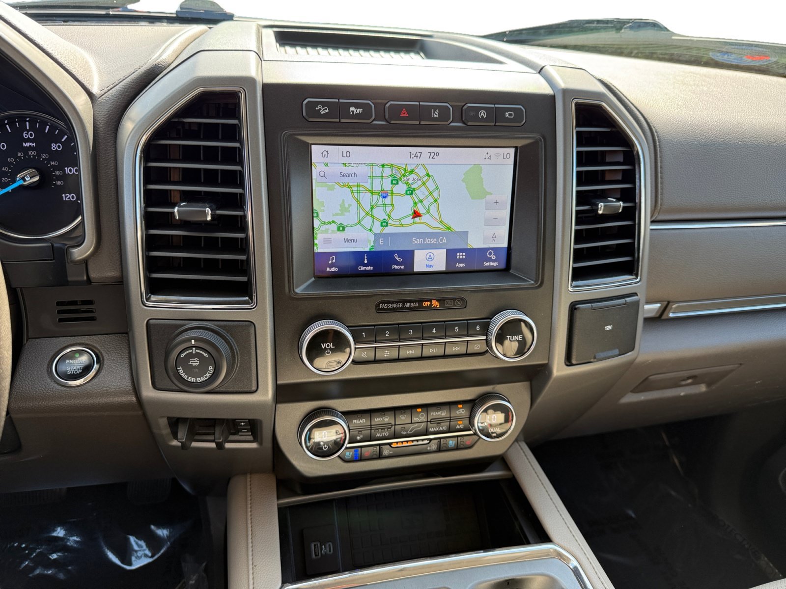 Certified Used 2020 Oxford White Ford XLT image 12
