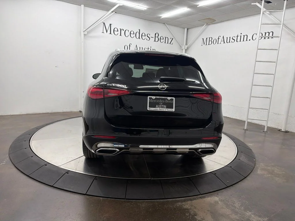 New 2027 Black Mercedes-Benz GLC 300 image 6