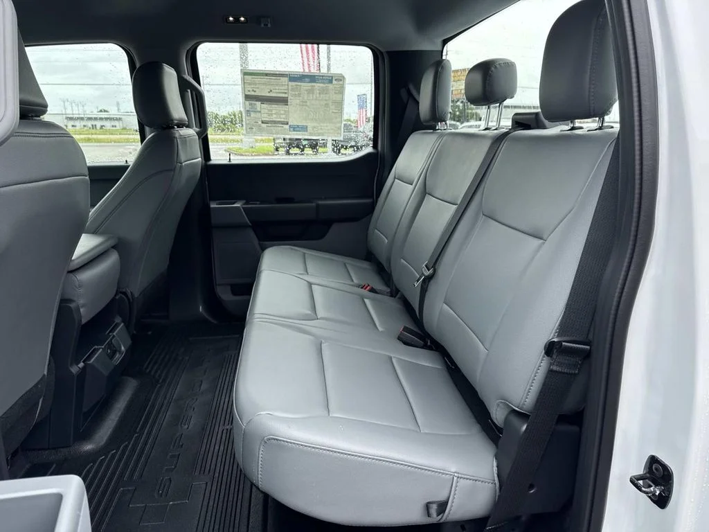 New 2026 Oxford White Ford F-250® XL image 7