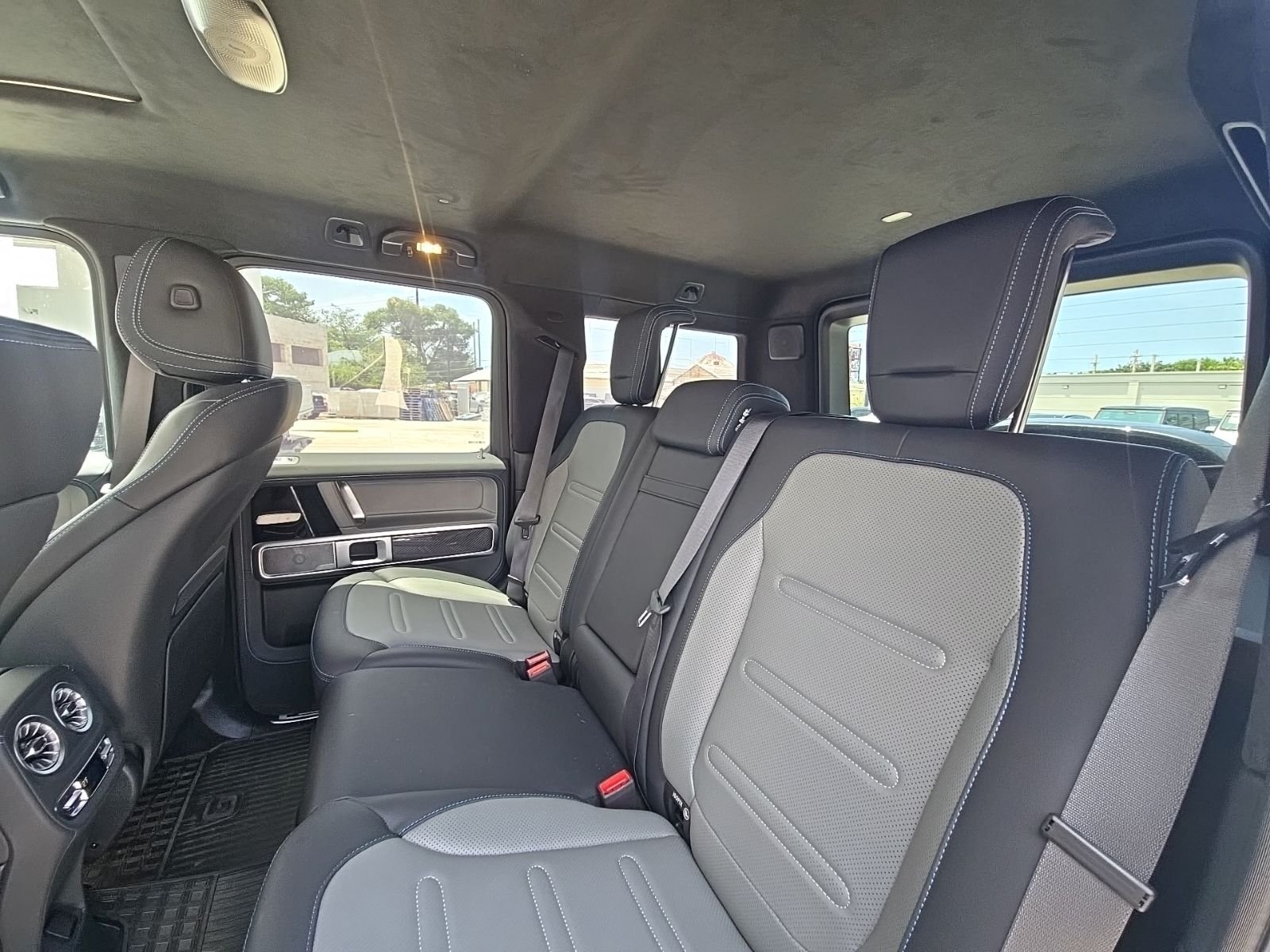 Certified Used 2025 Gray Mercedes-Benz G 580 image 8