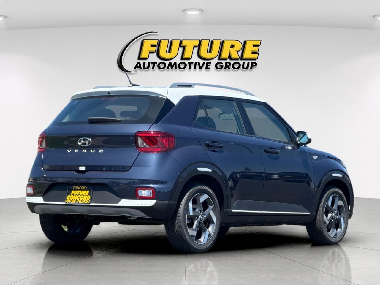 New 2026 White Hyundai SEL w/Two-Tone Roof image 3