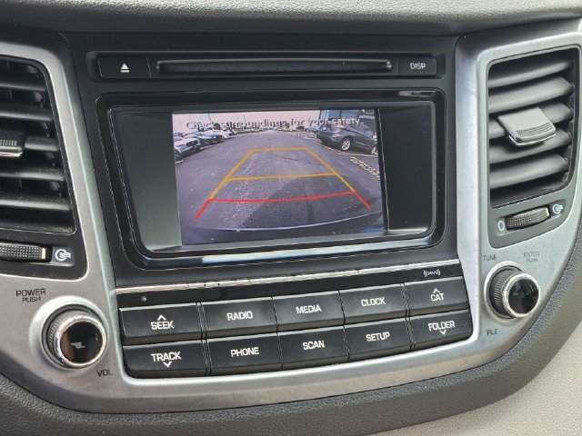 Used 2016 Silver Hyundai Sport image 23
