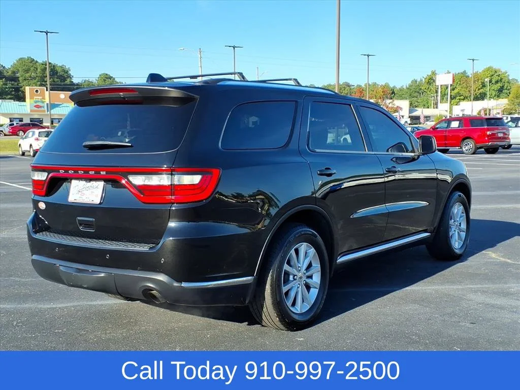 Used 2023 Black Dodge SXT Launch Edition RWD image 5