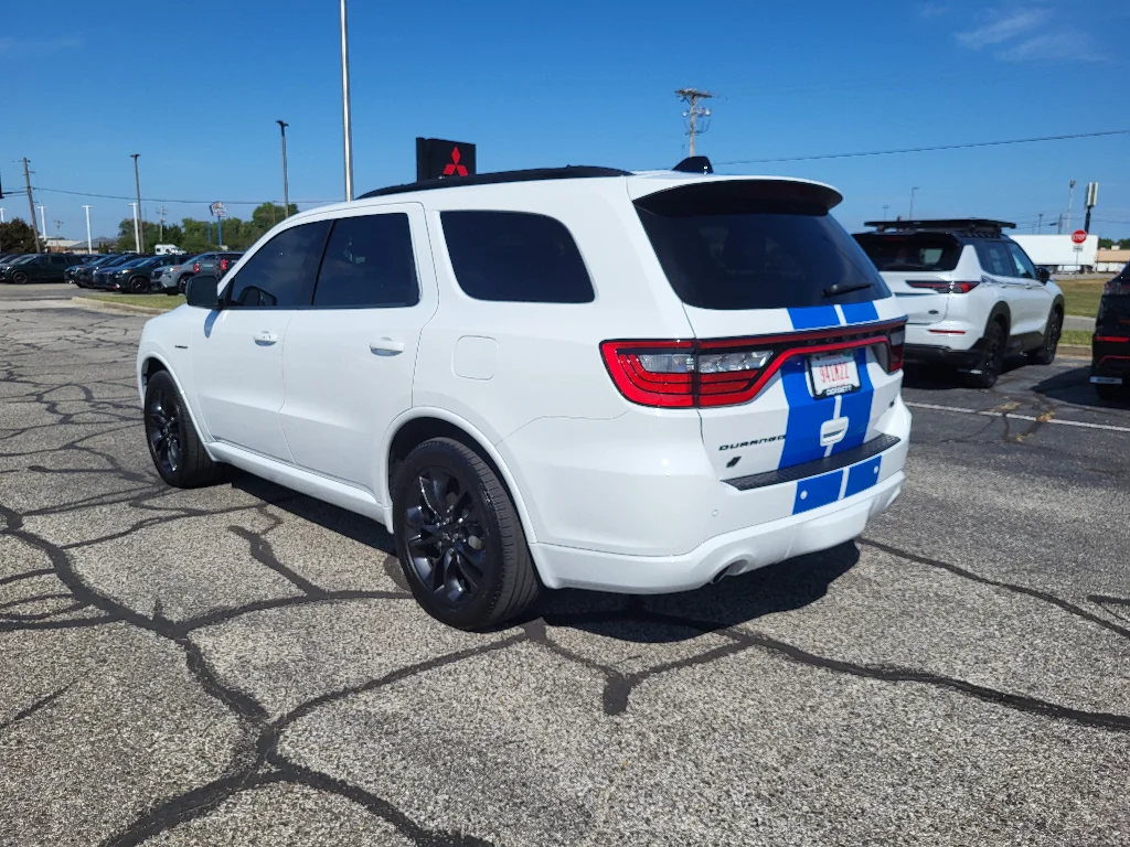 Used 2023 White Knuckle Clearcoat Dodge R/T Plus image 8