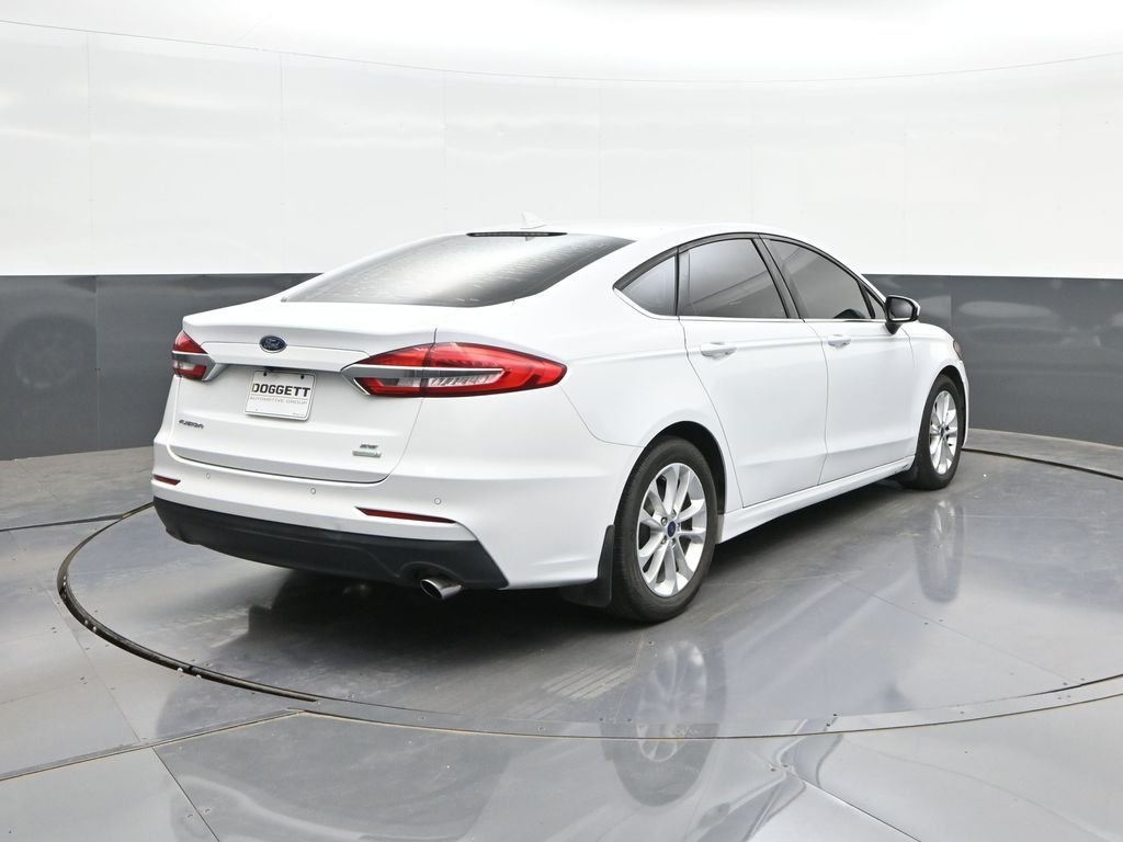 Used 2019 White Ford SE image 11