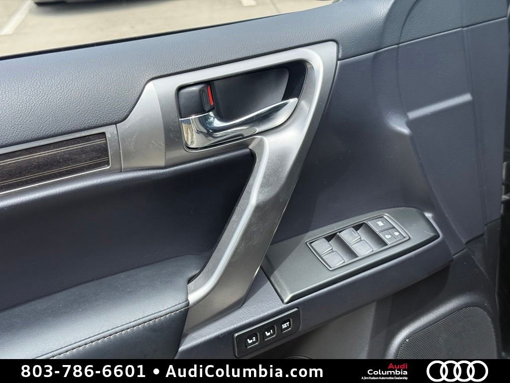 Used 2023 Black Lexus 460 image 21
