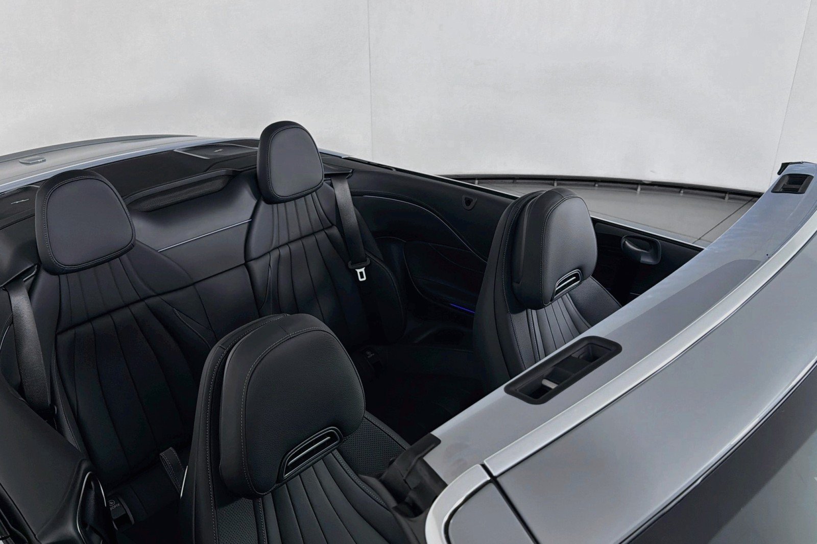 New 2026 MANUFAKTUR Alpine Grey Metallic Mercedes-Benz CLE 450 4MATIC® Cabriolet image 22