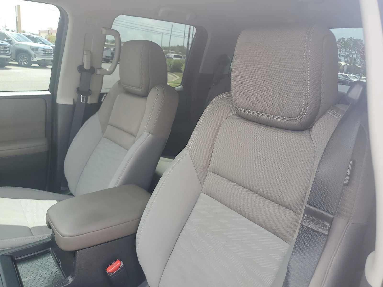 2023 Nissan Frontier SV - Photo 23