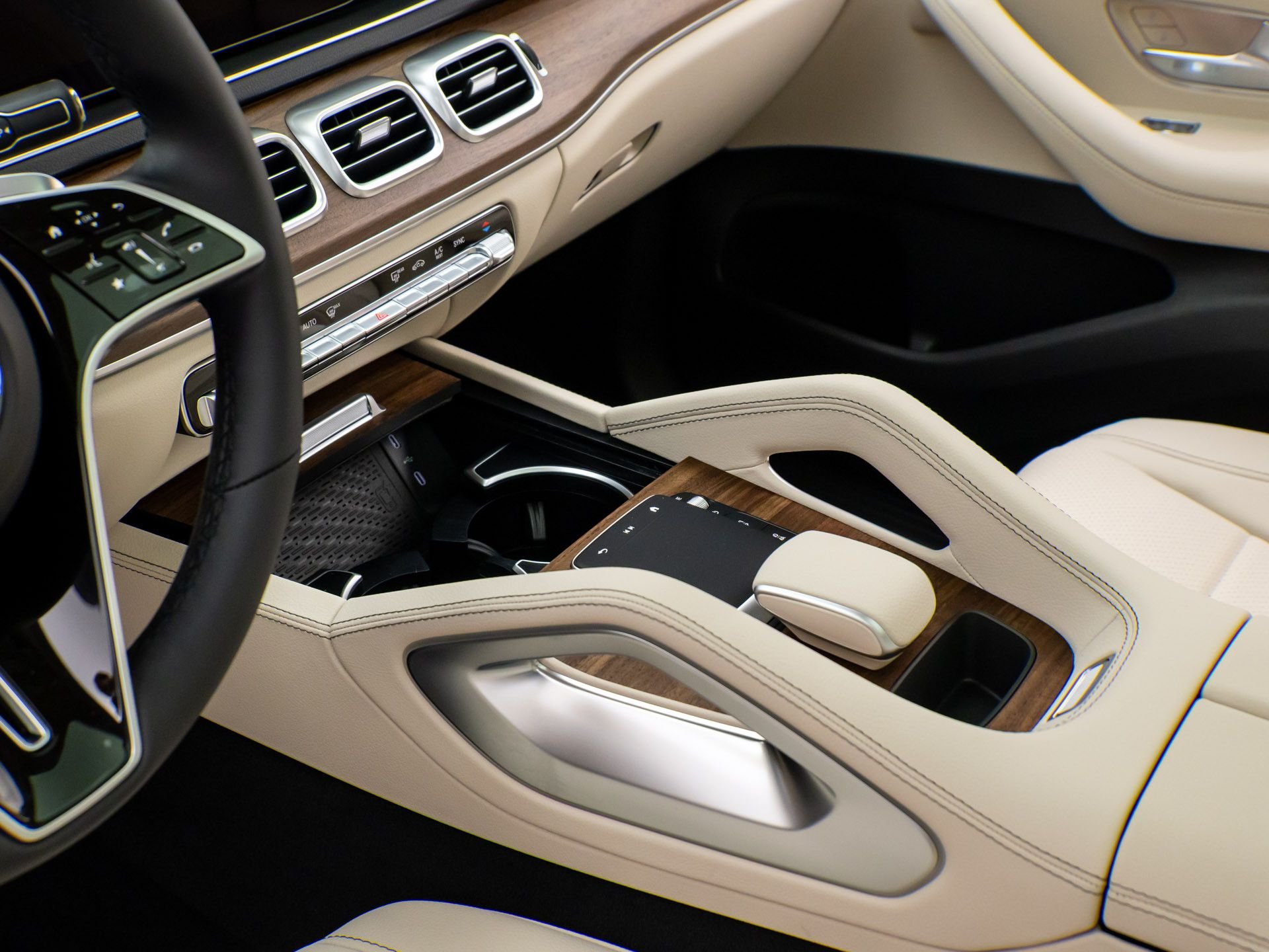 New 2026 Polar White Mercedes-Benz GLE 450 image 12