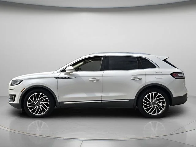 Used 2019 White Lincoln Reserve image 3
