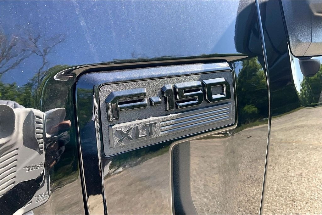 New 2026 Black Ford XLT image 15