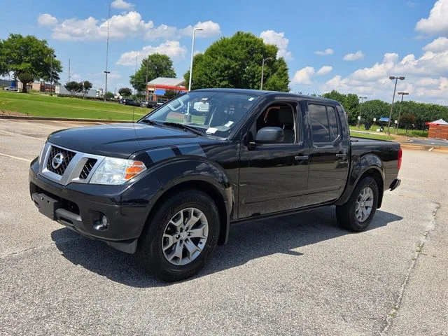 Used 2020 Magnetic Black Nissan SV image 3
