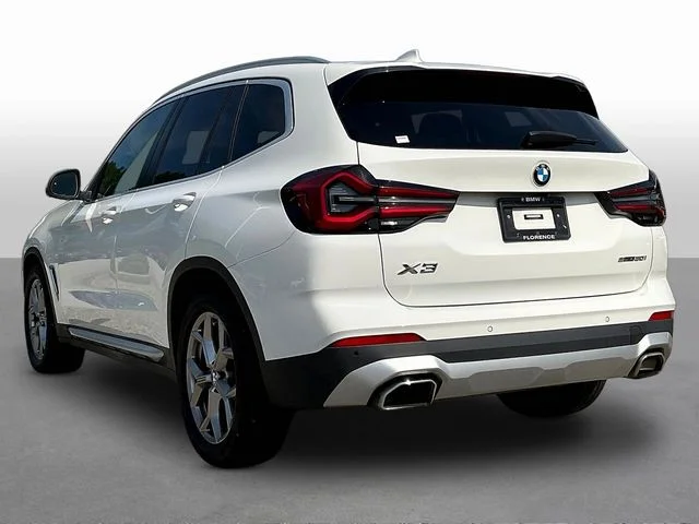 Used 2022 White BMW sDrive30i image 5