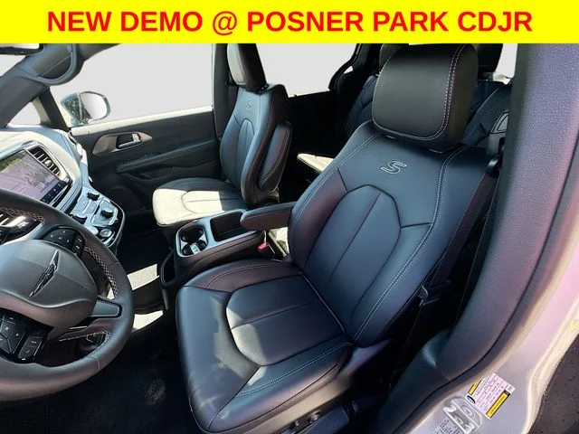 New 2026 Silver Mist Clear-Coat Exterior Paint Chrysler  image 19