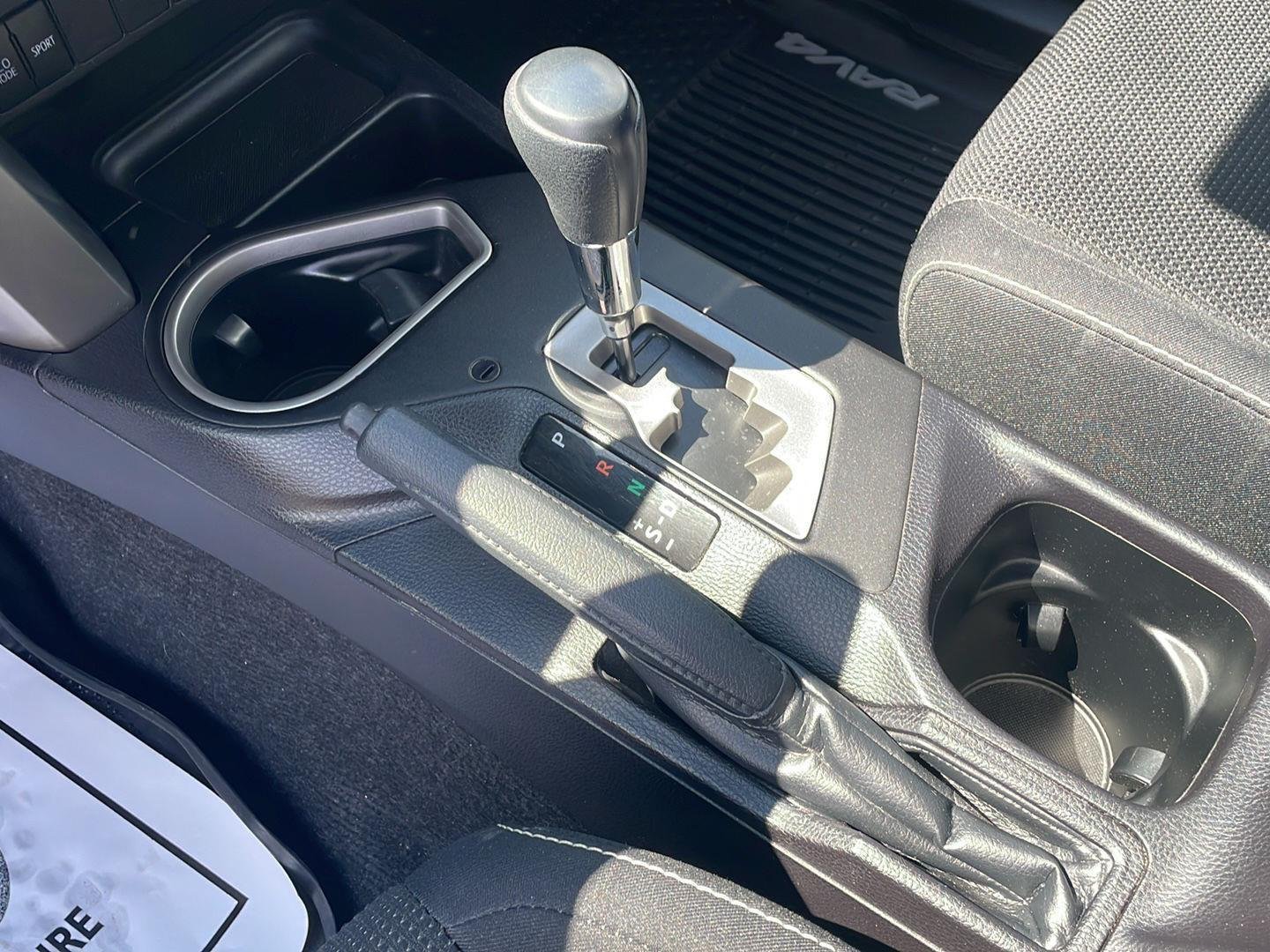 Used 2018 Silver Sky Metallic Toyota XLE image 14