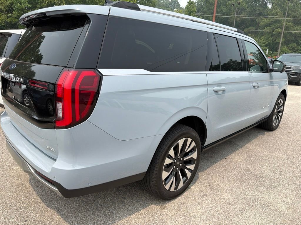 Used 2025 Gray Ford Platinum image 2