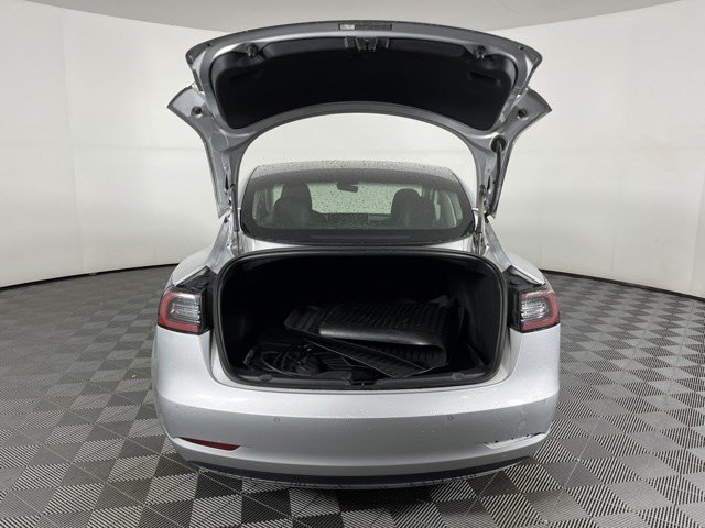 Used 2018 Silver Tesla Long Range Battery image 34