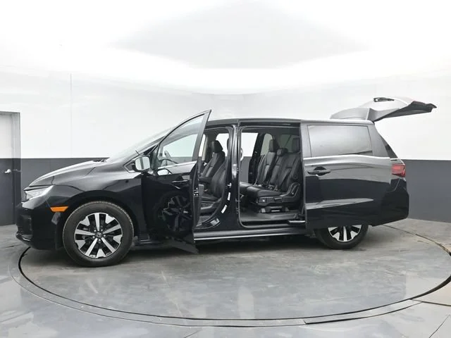 2025 Honda Odyssey EX-L - Photo 110