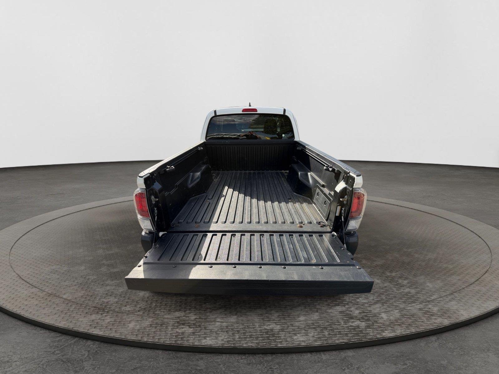 2019 Toyota Tacoma SR - Photo 6