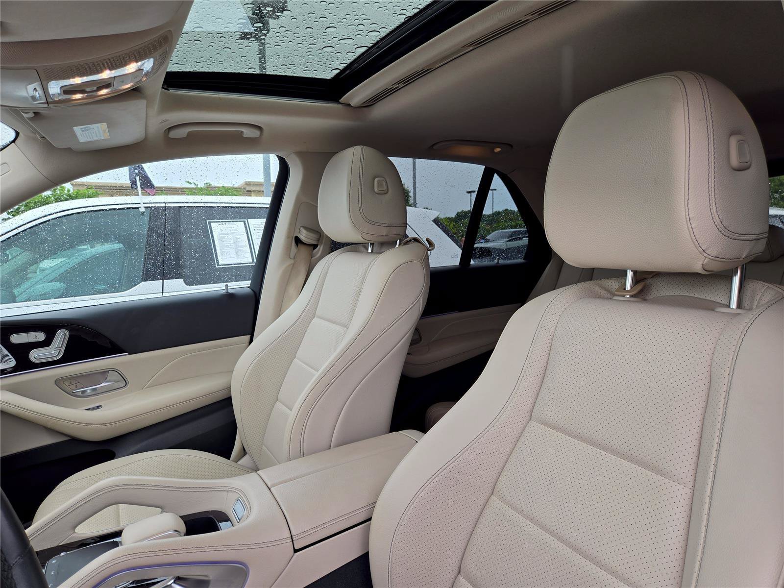 Used 2020 White Mercedes-Benz GLE 350 image 25
