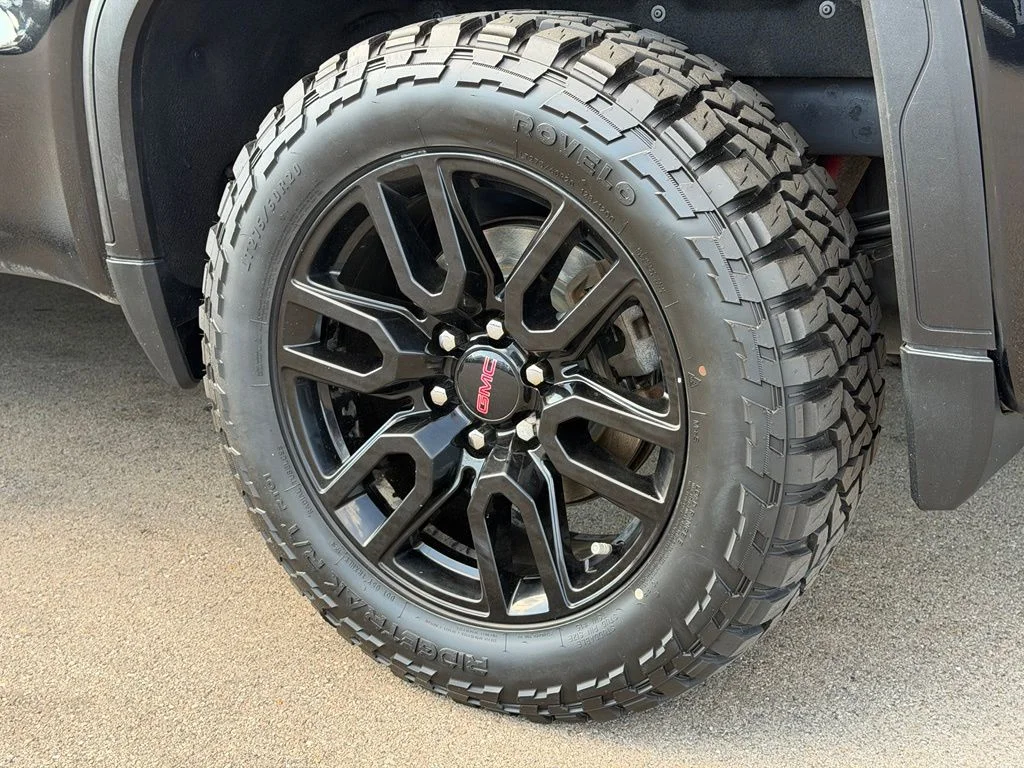 Used 2021 Black GMC Elevation image 26