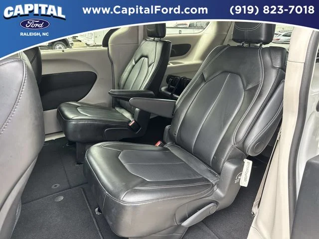 Used 2024 White Chrysler Touring L image 18