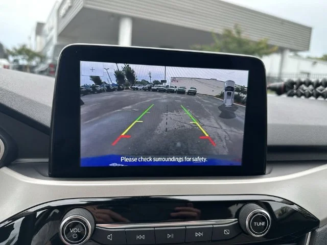 Used 2020 Red Ford SEL image 18