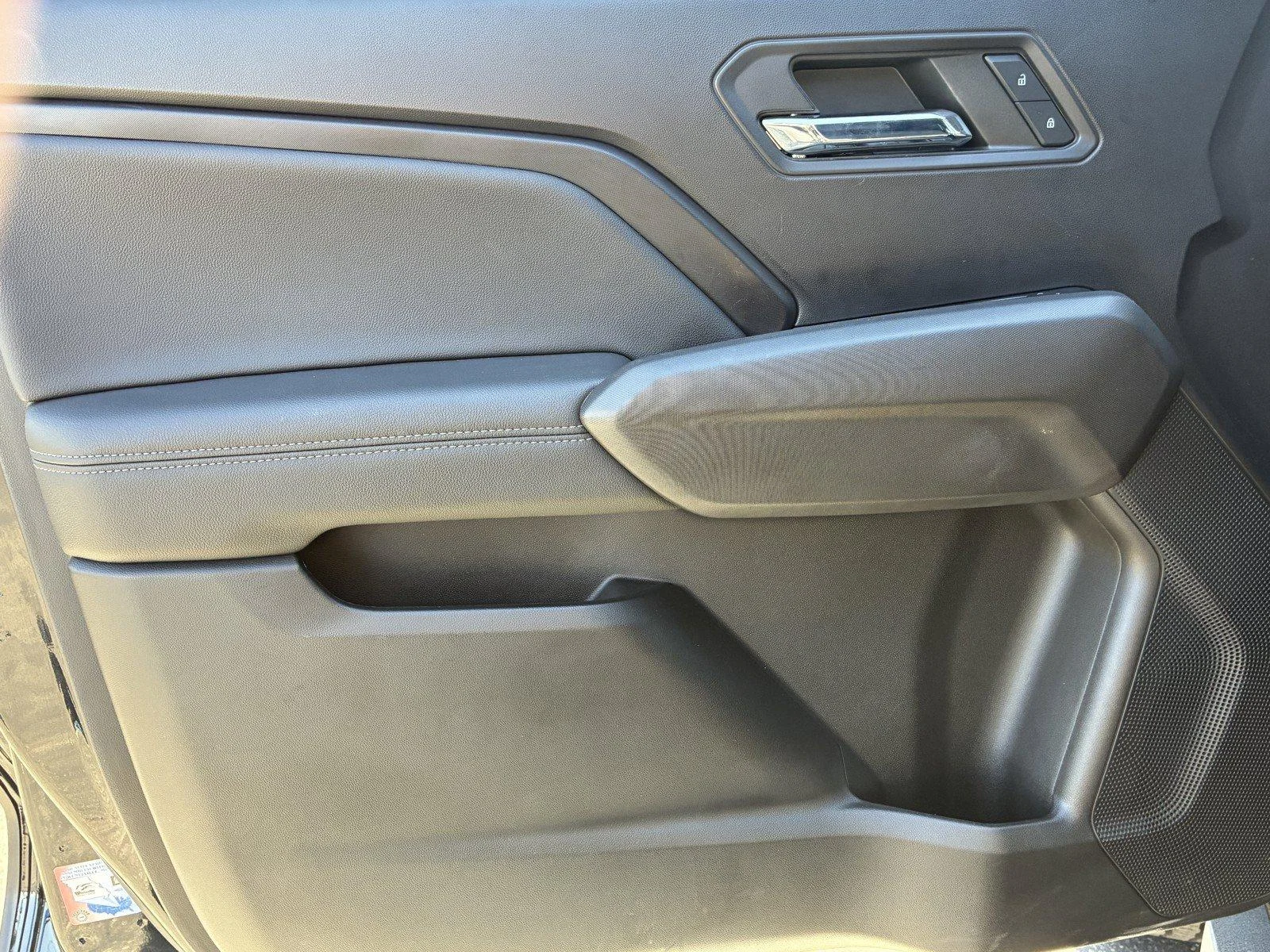 Used 2023 ONYX BLACK GMC 4WD Elevation image 18