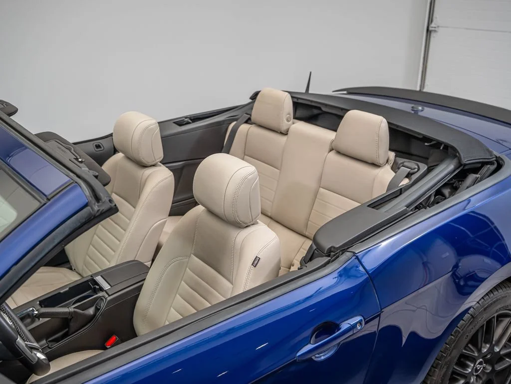Used 2013 Blue Metallic Ford GT Premium image 22