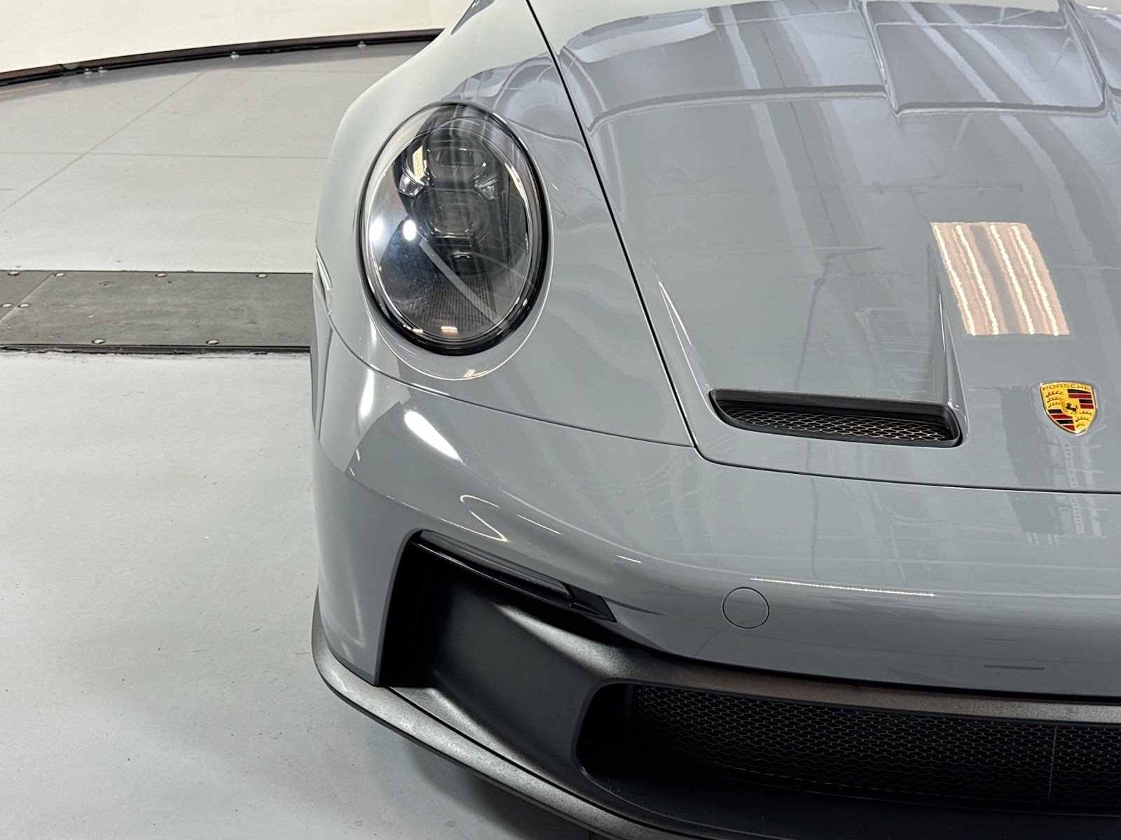 Certified Used 2024 Arctic Grey Porsche GT3 image 26