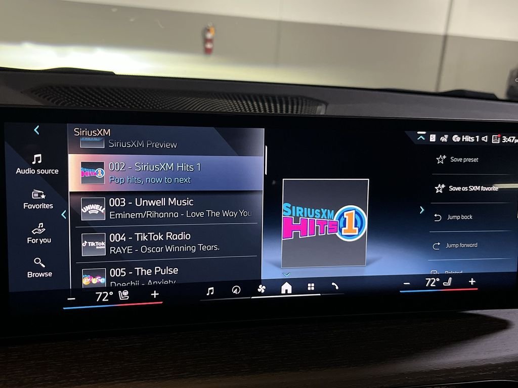 2025 BMW 3 Series 330i - Photo 16