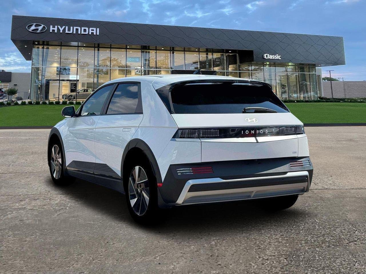 New 2026 Atlas White Hyundai SEL image 5