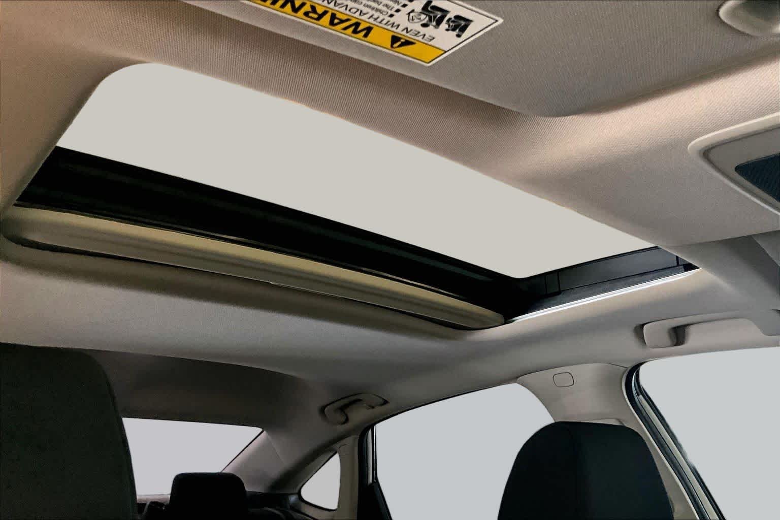 Used 2022 Platinum White Pearl Honda EX image 13