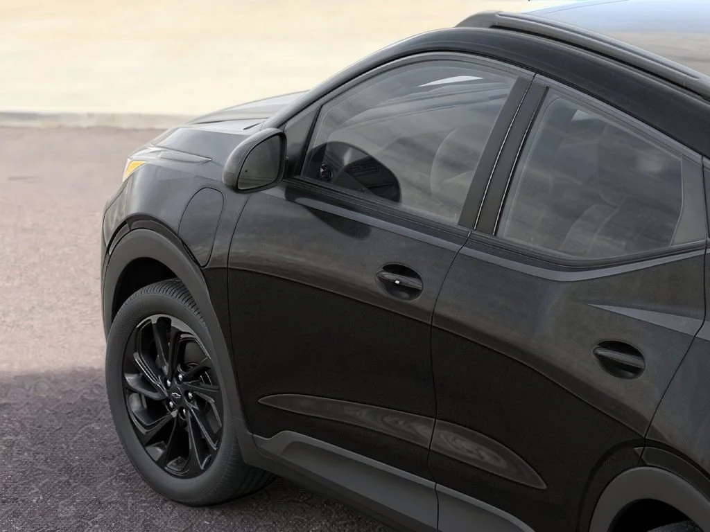 2027 Chevrolet Bolt RS - Photo 6