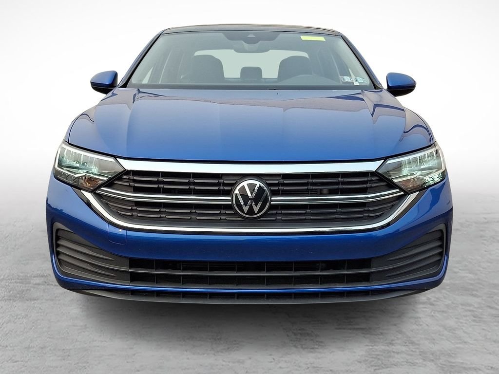 Used 2024 Blue Volkswagen 1.5T SE image 2