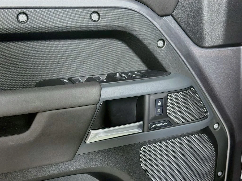 Used 2024 Eiger Grey Metallic Land Rover X image 18