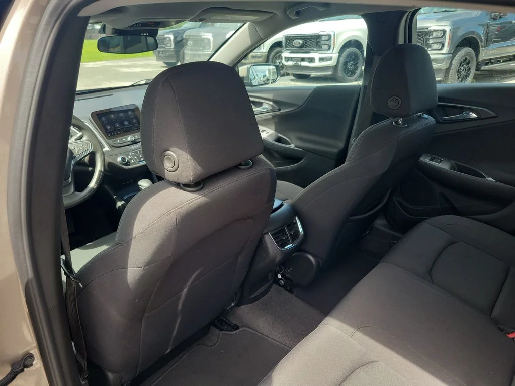 Used 2024 Gray Chevrolet LT image 17
