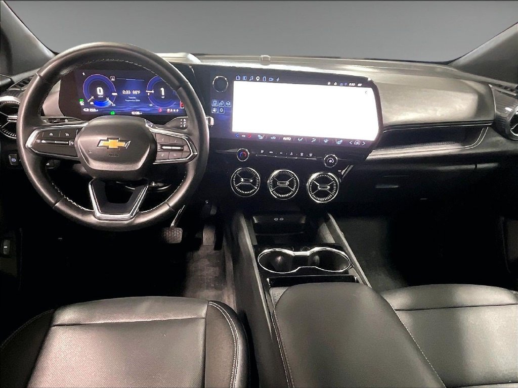 Used 2024 Gray Chevrolet LT image 22