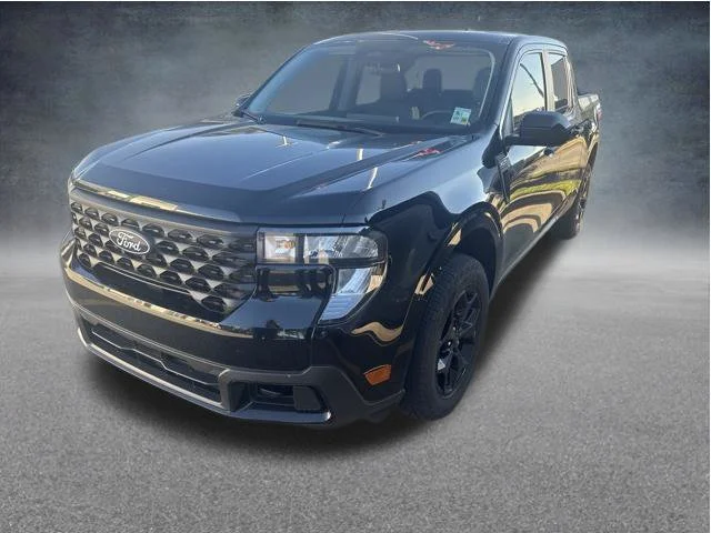 Used 2025 Black Ford XLT image 4