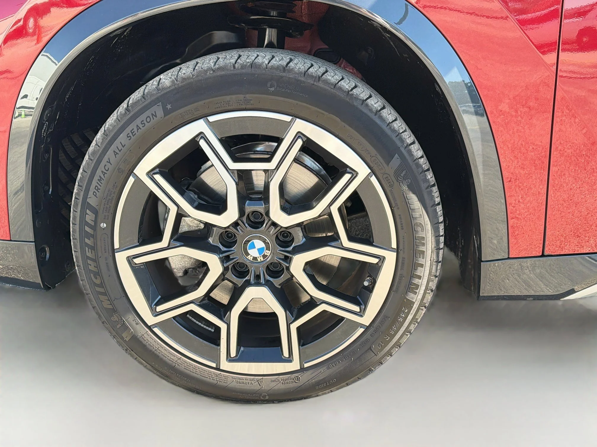 Used 2026 Vegas Red Metallic BMW xDrive28i image 42