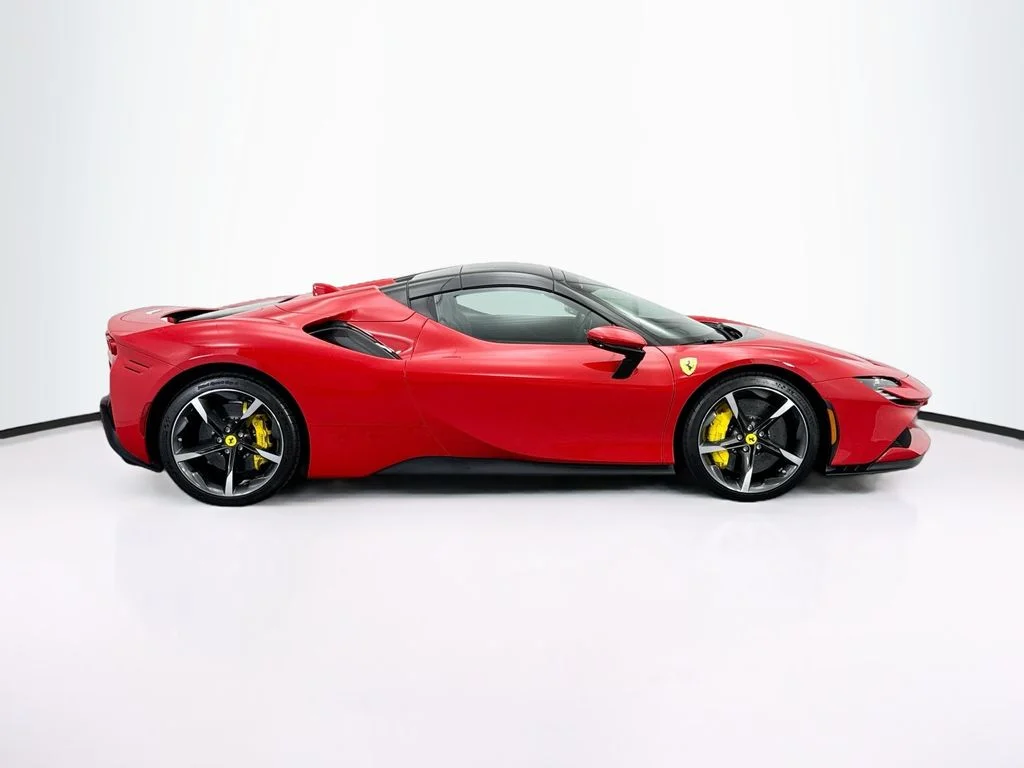 2024 Ferrari SF90 Base - Photo 12