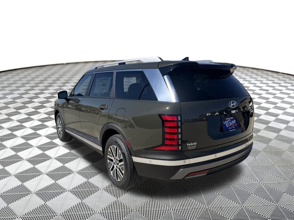 New 2026 Silver Hyundai SEL Premium image 3