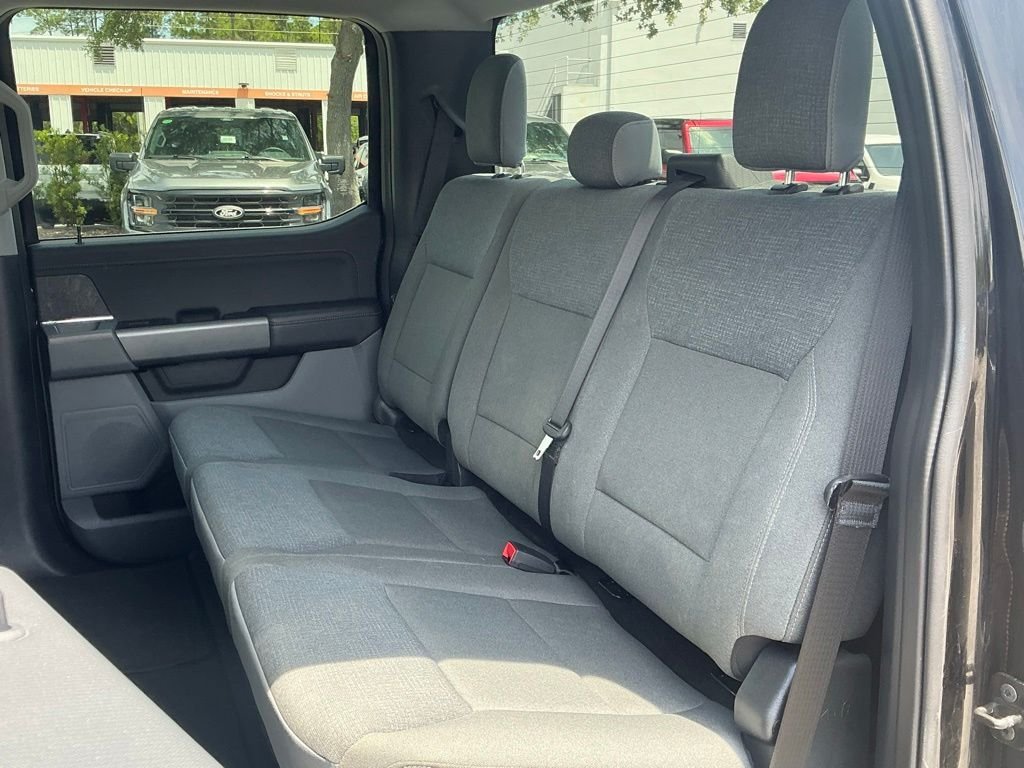 Used 2025 Black Ford XLT image 23