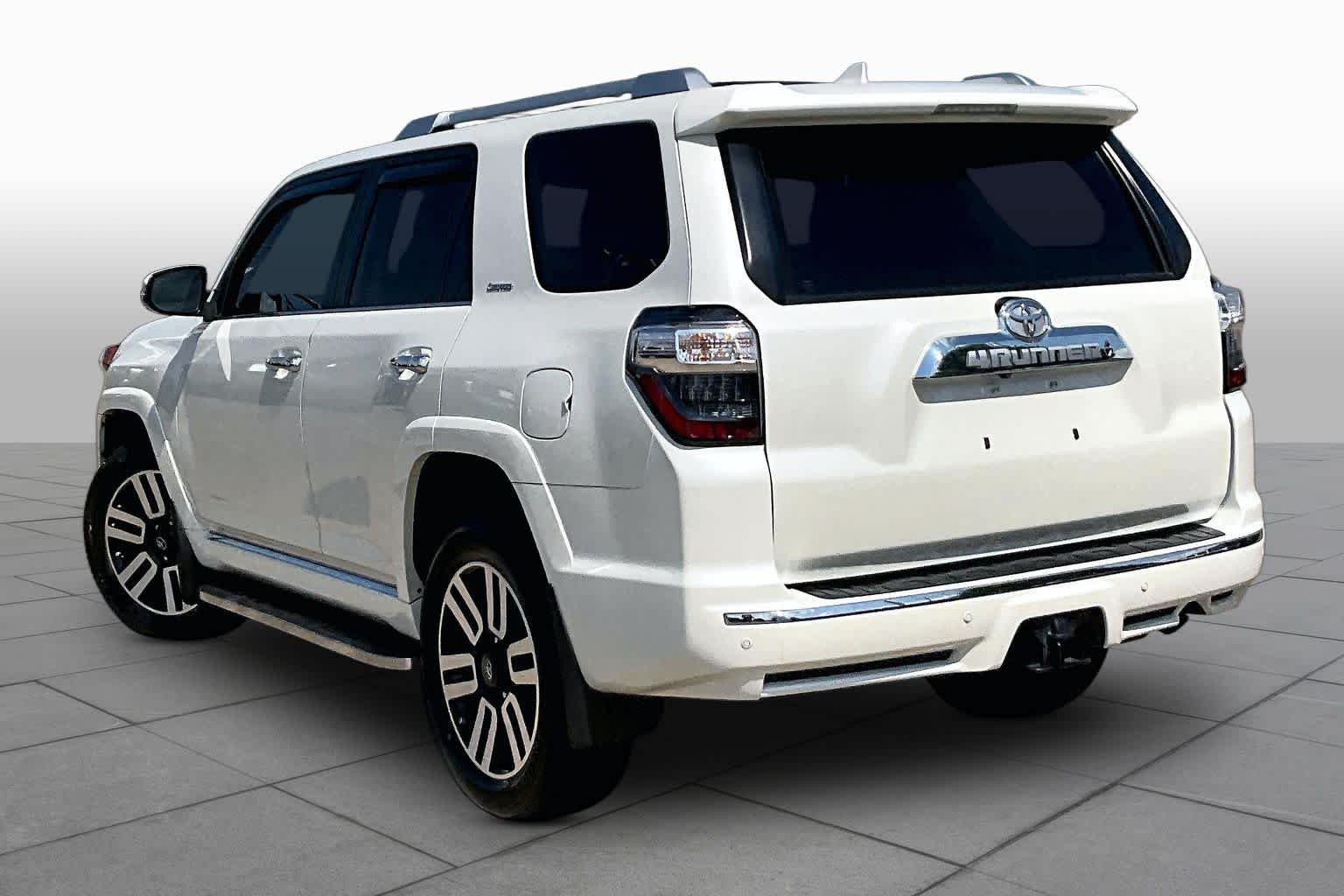 Used 2022 Blizzard Pearl Toyota Limited image 12