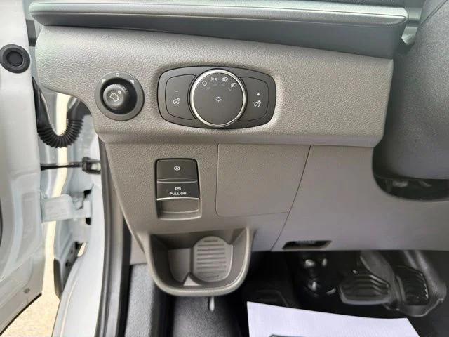 New 2026 Oxford White Ford Passenger Van XL image 25