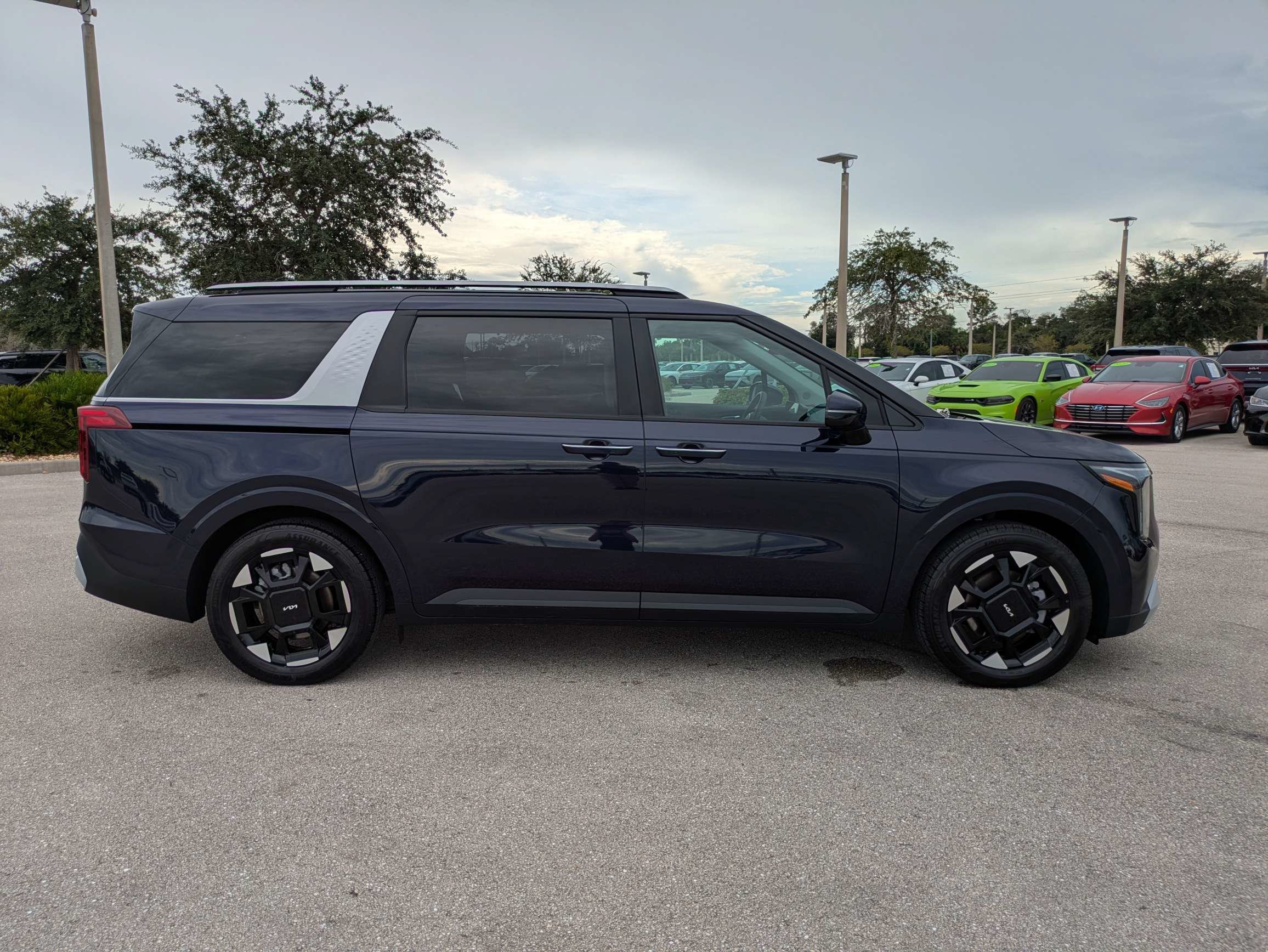 Used 2026 Deep Chroma Blue Kia EX image 3