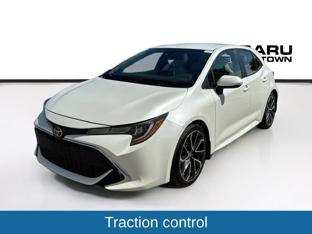 Used 2019 White Toyota XSE image 3