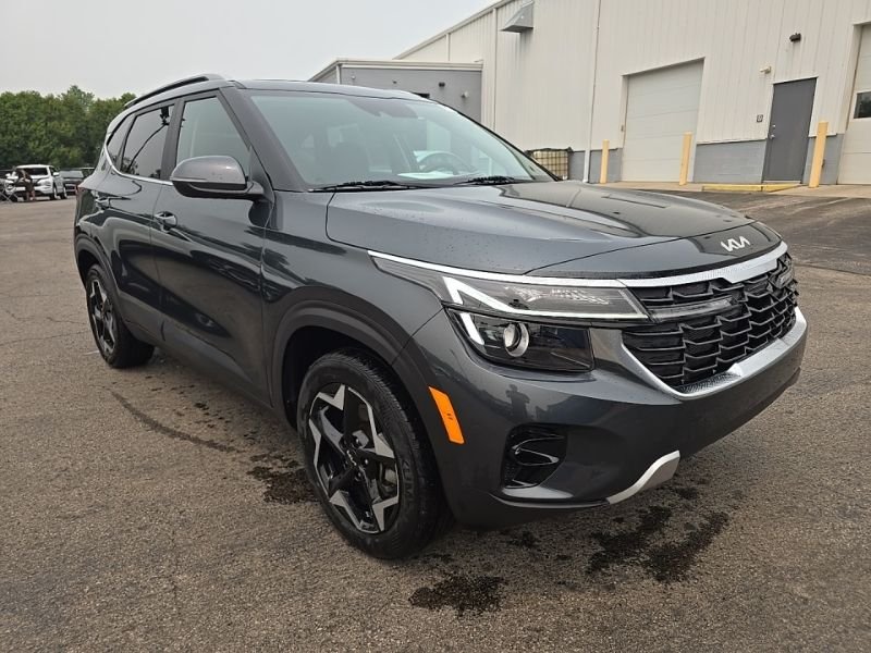 Used 2024 Gray Kia EX image 3