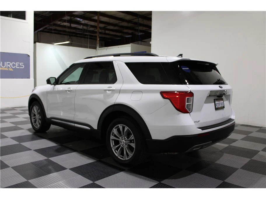 Used 2022 White Ford XLT image 6